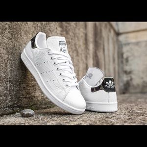 adidas stan smiths snake camo print